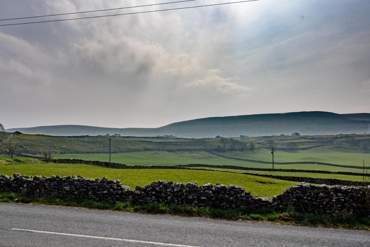 Old School House - Yorkshire Three Peaks Challenge Weathercote Екстериор снимка